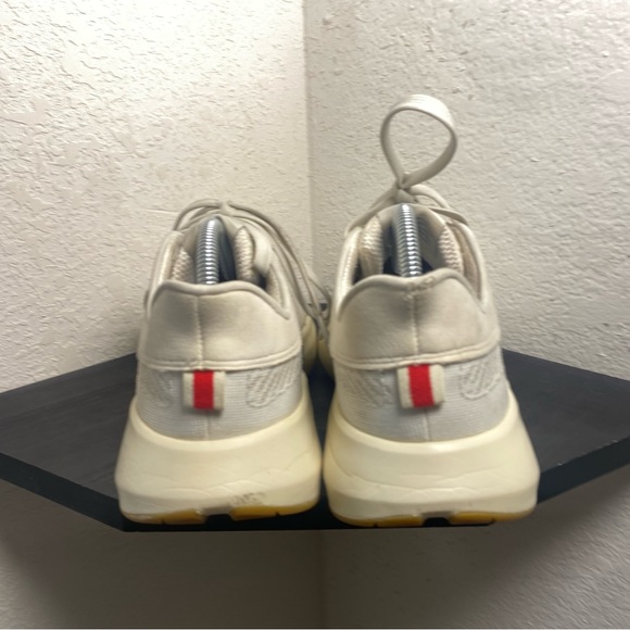 Tracksmith Elliot Runner - Picture 4 of 8